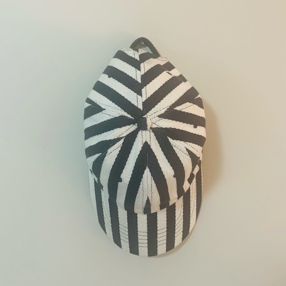 Baseball Cap Hat Black White Adjustable Women’s - Picture 5 of 11